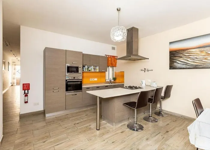 Διαμέρισμα 3 Bedroom In St Paul Bay